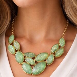 Resin Marquise Leaf Bib Statement Necklace Gold Tone Green Glittery Adjustable